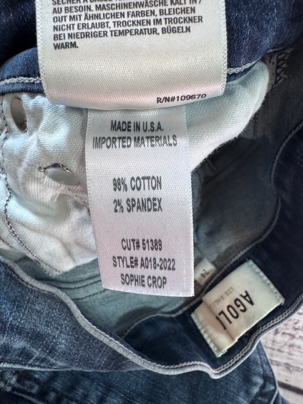 AGOLDE Sophie Crop Jeans Size 24 Medium Wash Raw Hem Stretch Denim - Picture 6 of 9